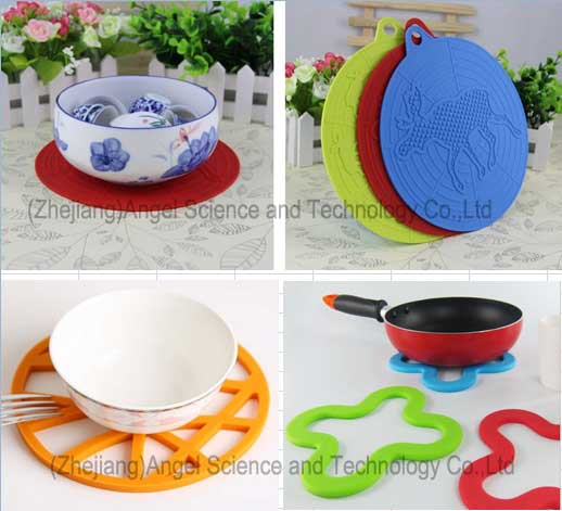 Anti-Skid Snowflake Silicone Table Mat for Holiday Sm40