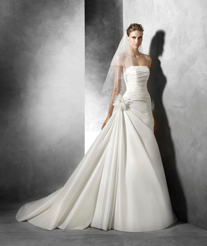 Pleated Strapless A Line Wedding Dress with Side Flower