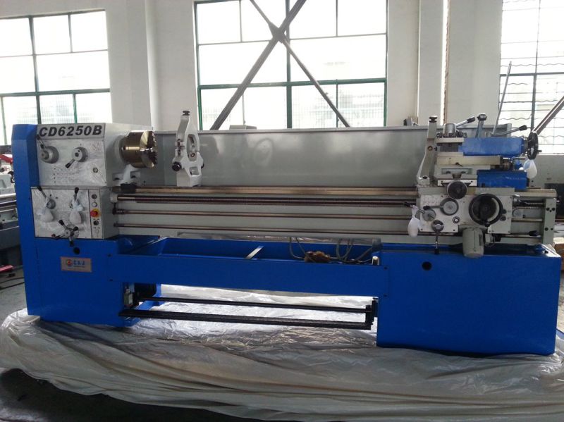 Gap Lathe Machine / Tornos (CD6250B) (65mm Spindle Hole)