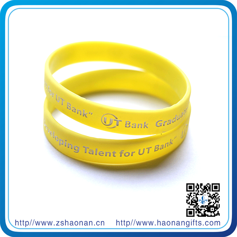 Silicone Bracelet Debossed or Smooth Bangle Customized Logo Promotional Products