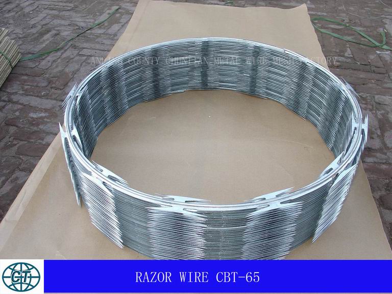 Razor Barbed Wire Mesh Fencing