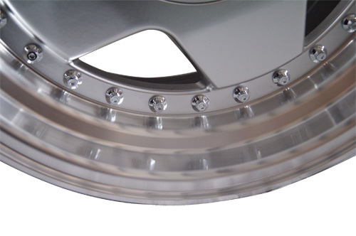 Alloy Wheels in Machine Lip with Nice Rivets