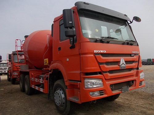 336HP 8m3 Sinotruk HOWO 6 X 4 Cement / Concrete Mixer Truck