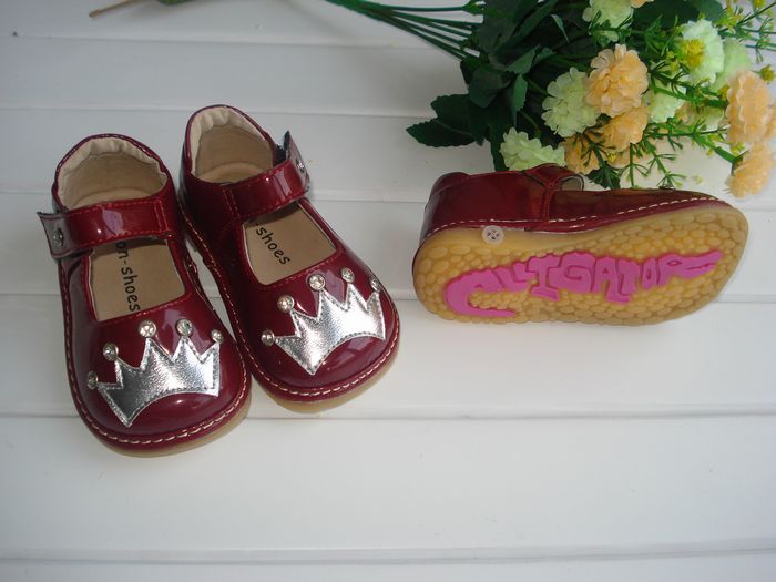 Patent Leather Toddler Girl Squeaky Shoes with Sliver Crown&Shining Stones