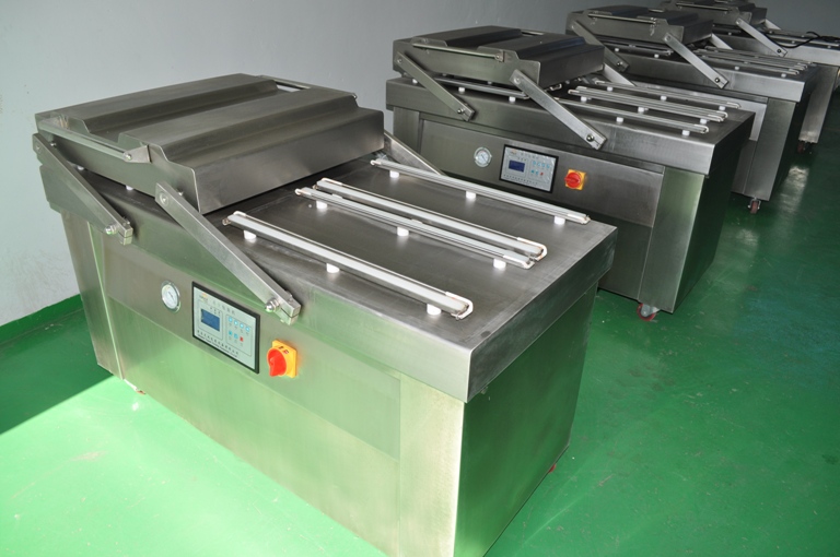 Flat Vacuum Packing/Packer Machine with Four Sealing Bar