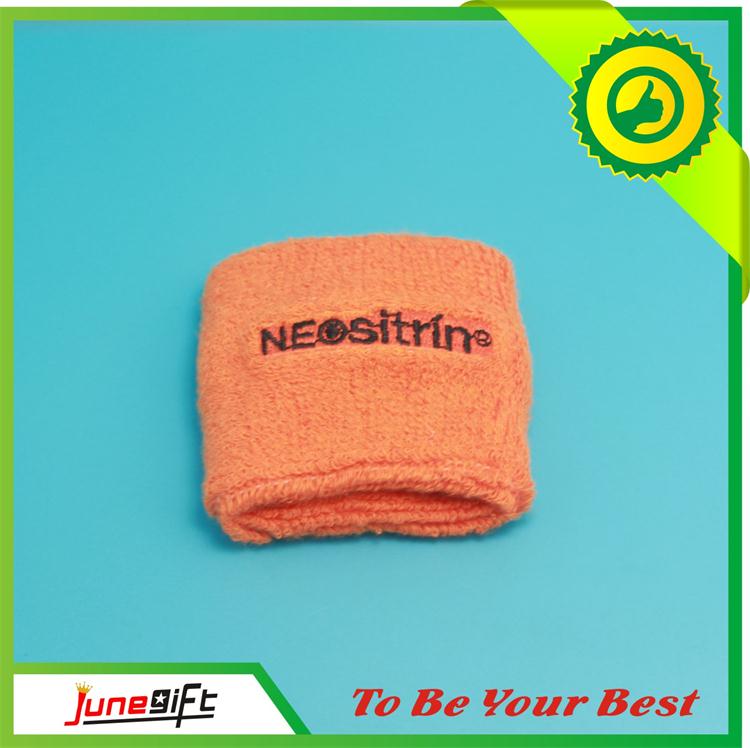 Wholesale Newest Fashion Customized Logo Sport Woven Sweat Wristbands From China