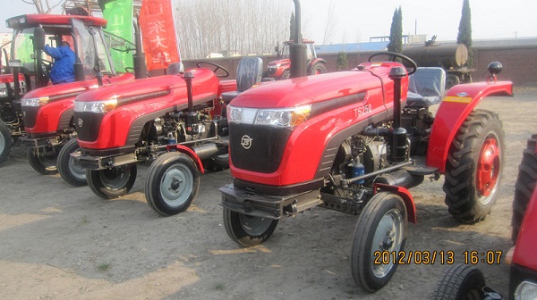 4X2 Farm Wheel Tractor / Agricultural Tractor / Farming Tractor 30HP (TS300)