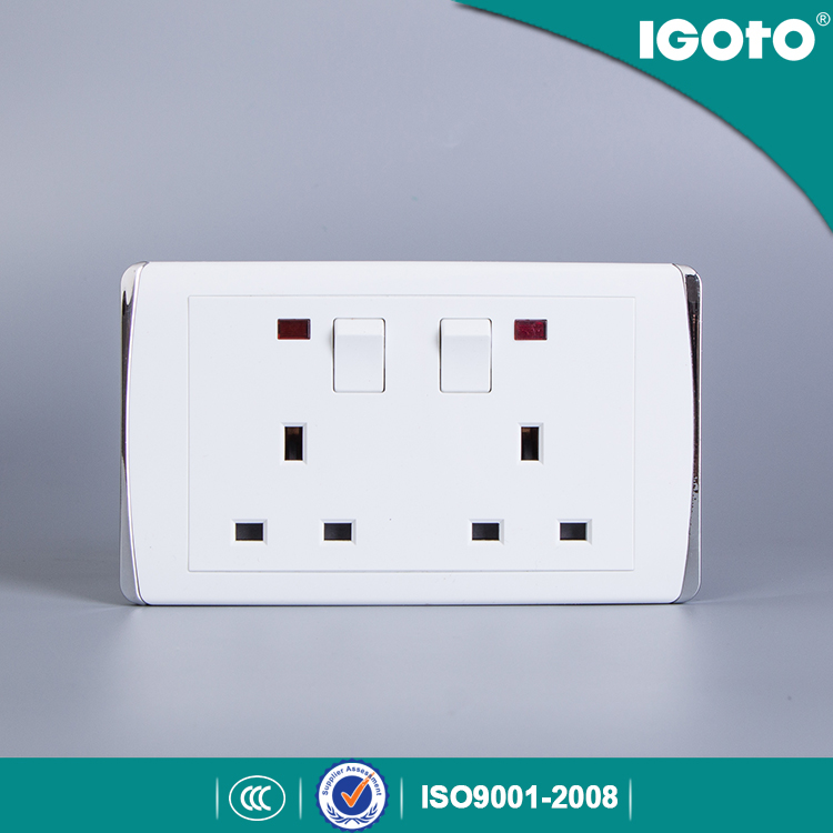 Igoto British Standard Hl2013 Double 13A Switched Socket with 2 Gang Switch