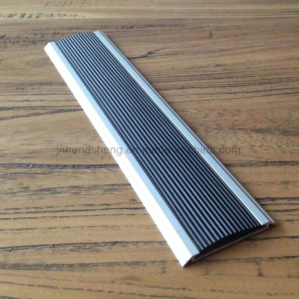 Anti-Slip Carpet Rubber Inserted Aluminum Stair Nosing