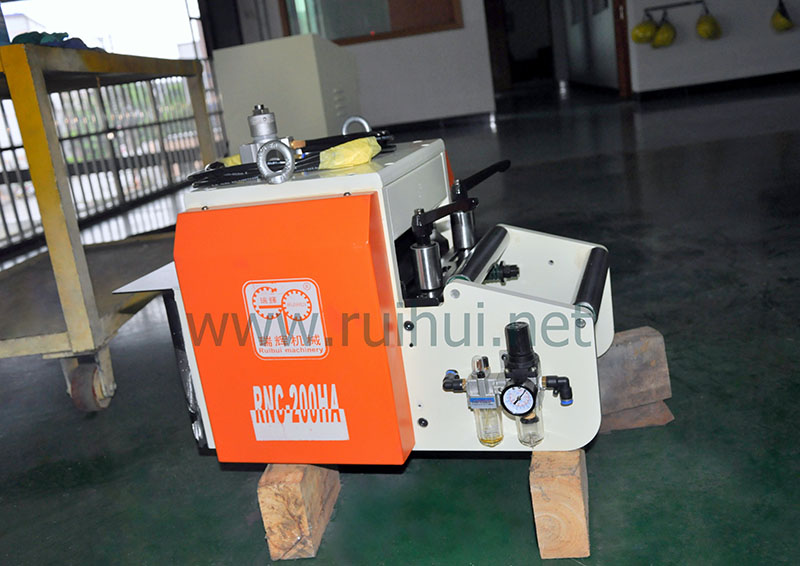 In The Field of Electronics Using Nc Precision Servo Roll Feeder