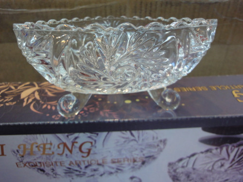 Glass Bowl with Beautiful Design Kitchenware Kb-Hn0486