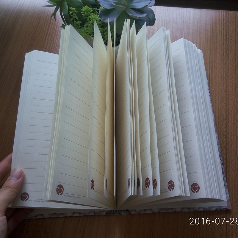 2016 Follower Cover 32k Notebooks with Spongia (XLH32176-X03)