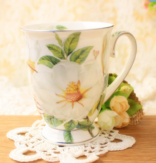 China Flower Design Couples Cup Classical Porcelain Cup Ceramic Cup