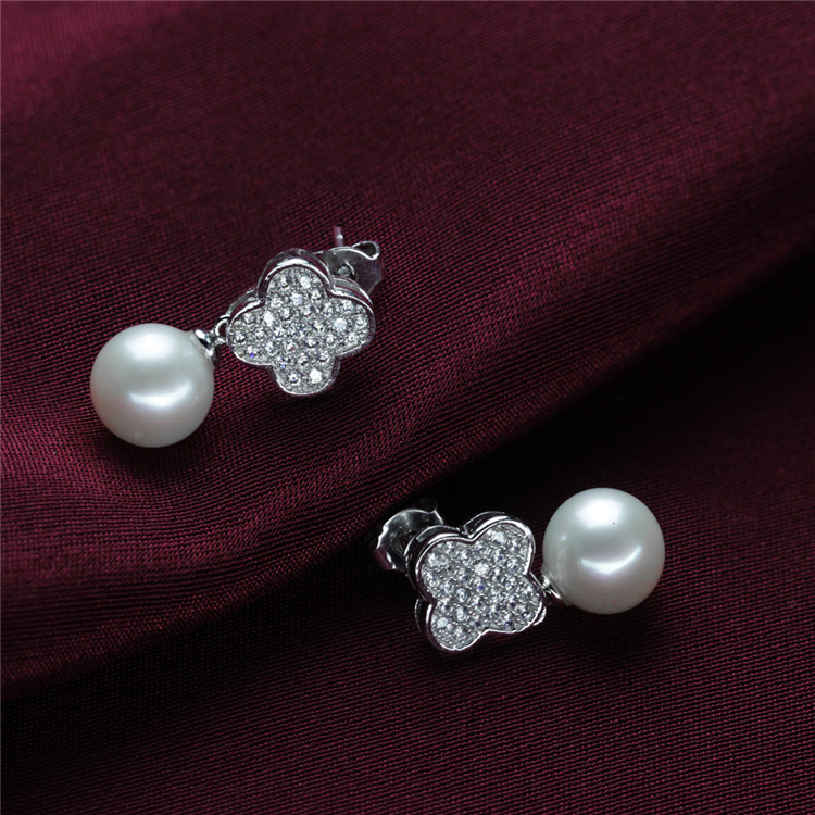 Clover Shape Beautiful Natural Freshwater 925 Silver Pearl Set