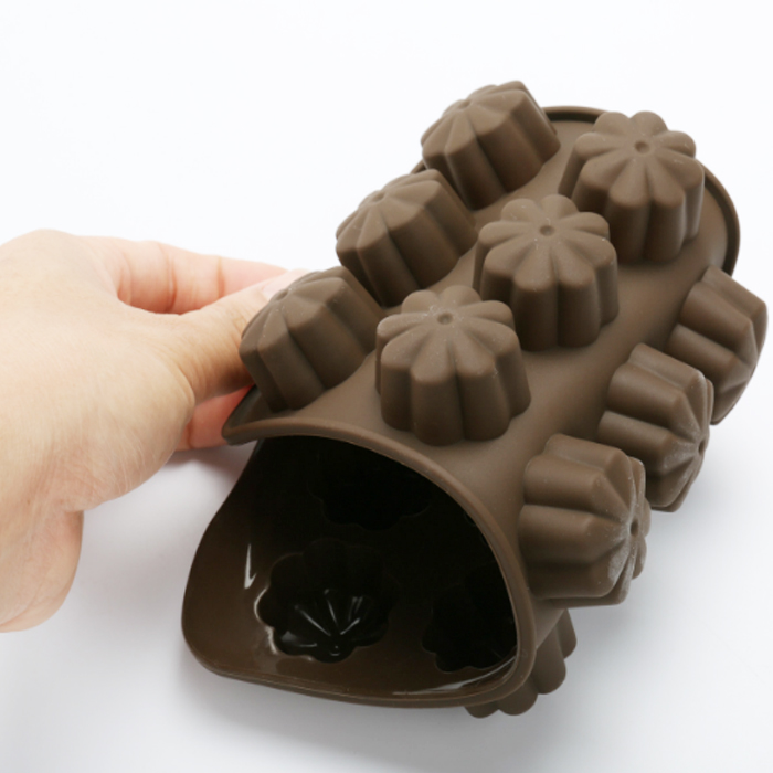 Baking Tool 15-Cavity DIY Cake Flower Shape Silicone Chocolate Mold