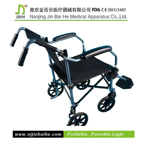 Lightweight Folding Wheelchair with CE Cerificate