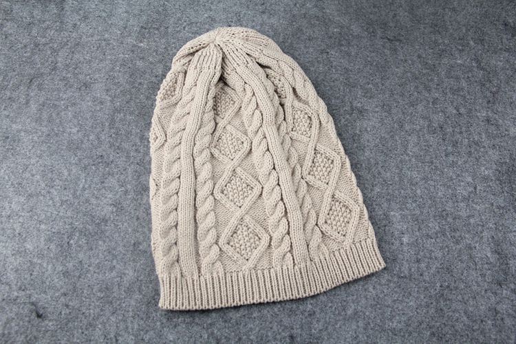 Women Winter Girls' Warm Twist Knitted Cable Fashion Beanies Hat (HW101)