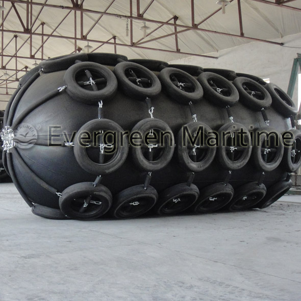 World Largest 4.5 M Diameter Yokohama Pneumatic Rubber Fender, Marine Floating Inflatable Type for Barges Sts Transfers and Pier, Port Docks