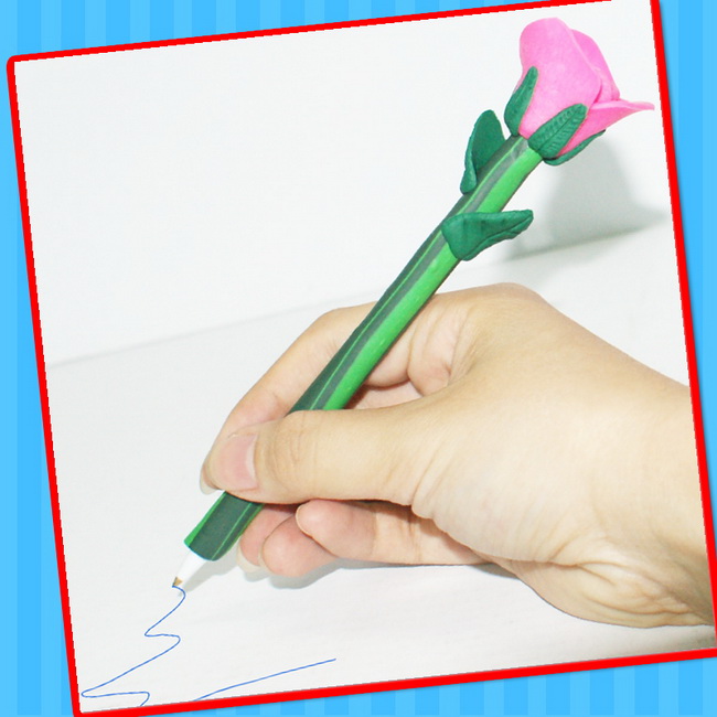 New Funny Plastic Rose Flower Pen Toy with Candy