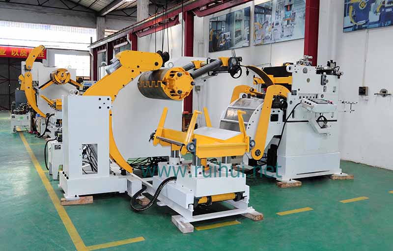 Automatic Straightener Machine Use in Electron Parts