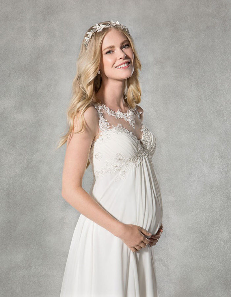 a Empire Line Delicated Illusion Beaded Floral Lace Neckline Wedding Dress for Pregnant Ladies