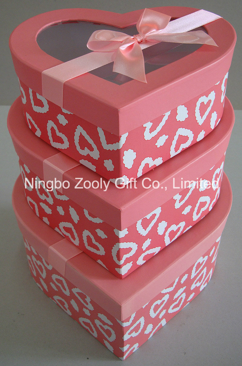 Hearted Shape Cosmetics Paper Gift Box with Ribbon Clear Window