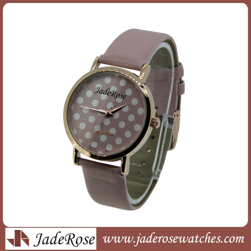 New and Hot Wavy Pattern Quartz Ladies Watch