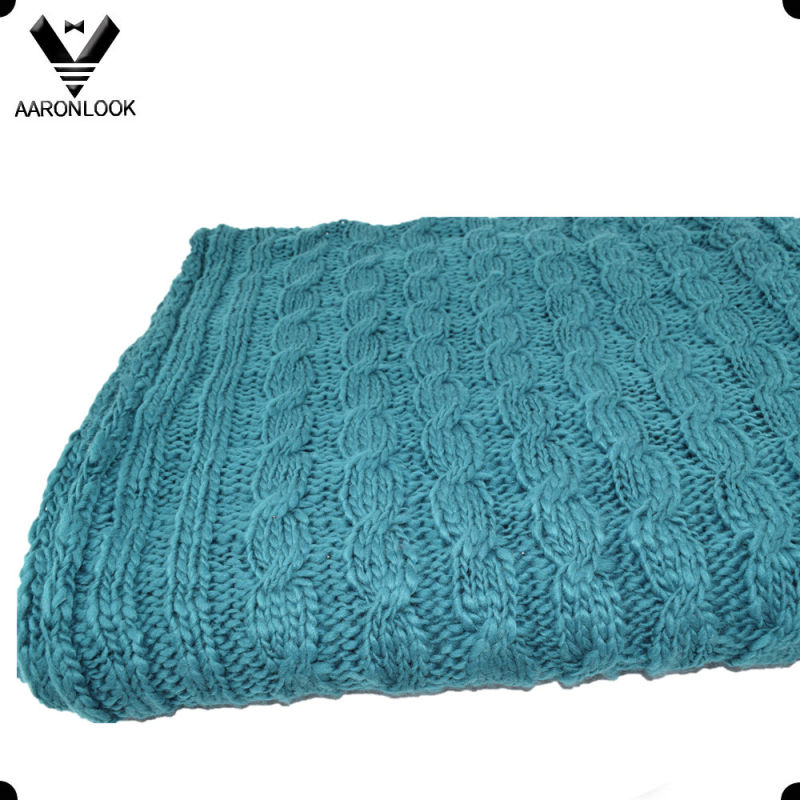 100%Acrylic Thick Cable Knit Throw