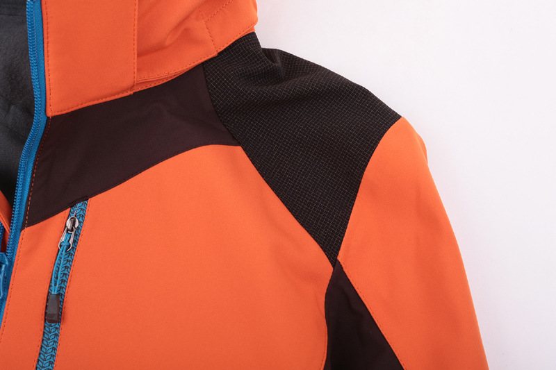 Custom OEM ODM Fashion Softshell Jacket with Hood (YRK118)