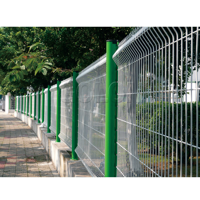 Backyard Wire Mesh Metal Fence