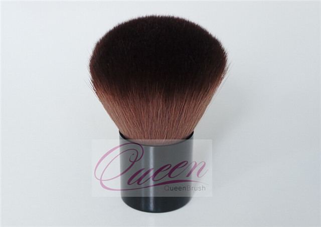 Synthetic Black 30mm Diameter Kabuki Brush with Pouch