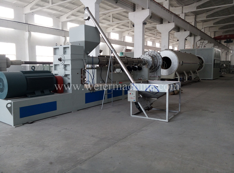 PE Large Diameter Pipe Insulating Drainage Pipe Production Line