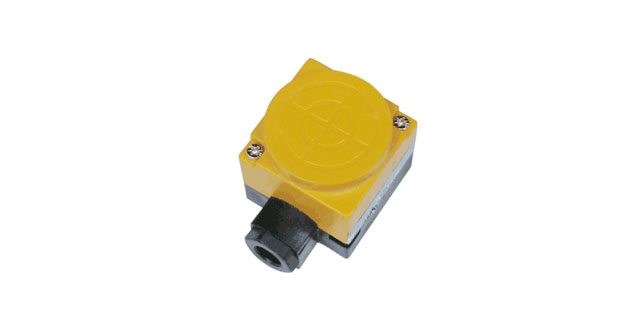 Square Inductive Proximity Switch