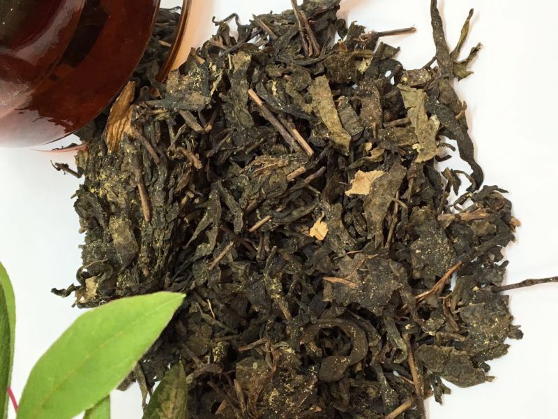 Weight Lose Dark Tea with Lotus Leaves and Other Health Chinese Herbs