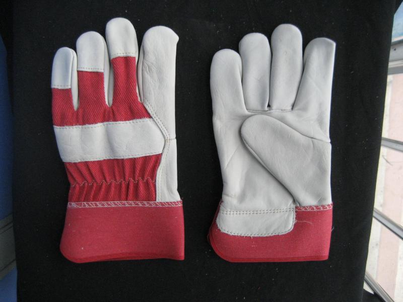 Cow Grain Full Palm Red Color Drill Cotton Back Work Glove