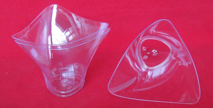 PP/PS Plastic Cup Disposable Cup Swirl Triangle Cup