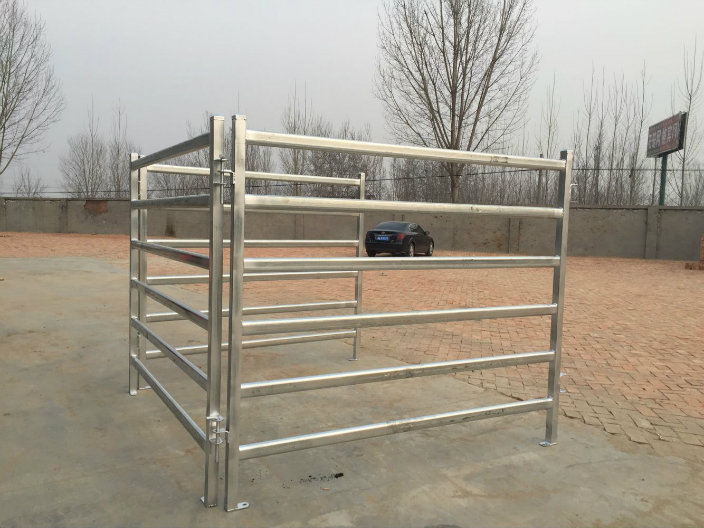 2016 Hot Sale 1.8X2.1m Portable Cattle Yard Panels