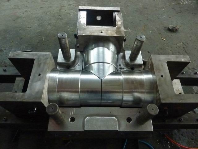 PVC Injection Tee Mould