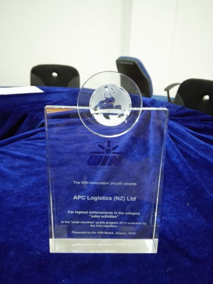 Customized Optical Crystal Award Crystal Trophy with Ball