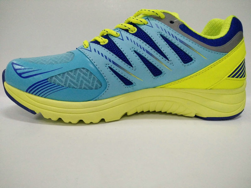 Ladies Colorful Athletic Gym Footwear for Women