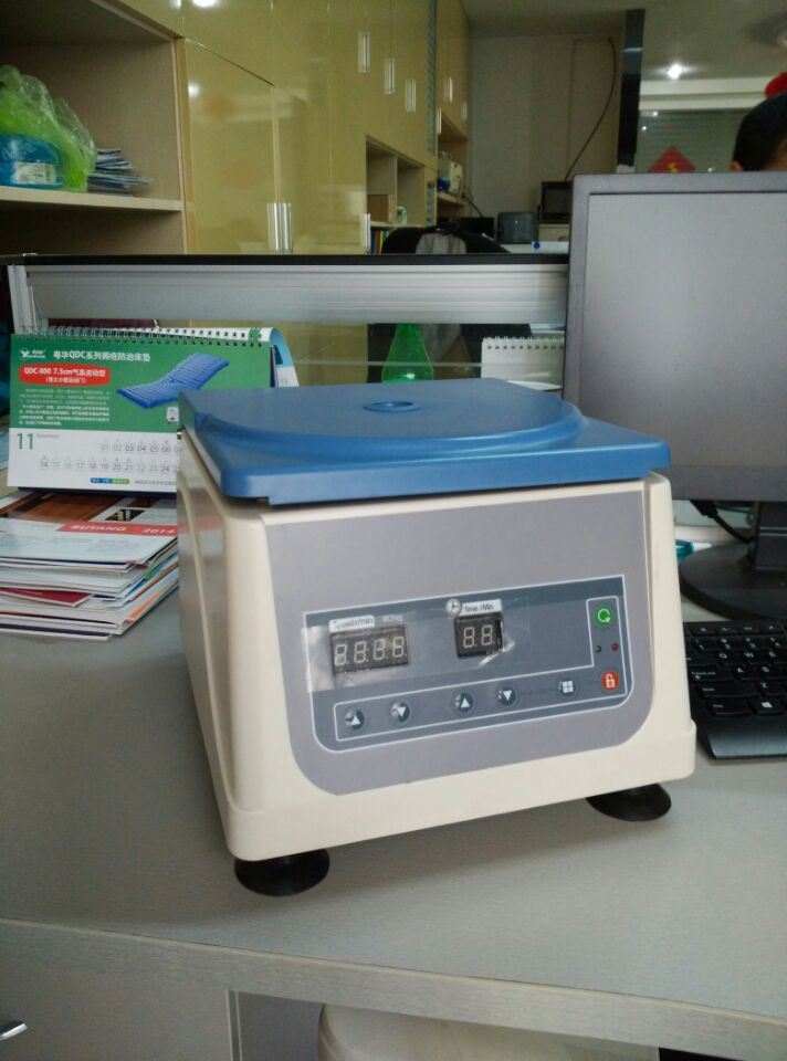 Tabletop Low Speed Centrifuge with 12 Tubes for Td4s