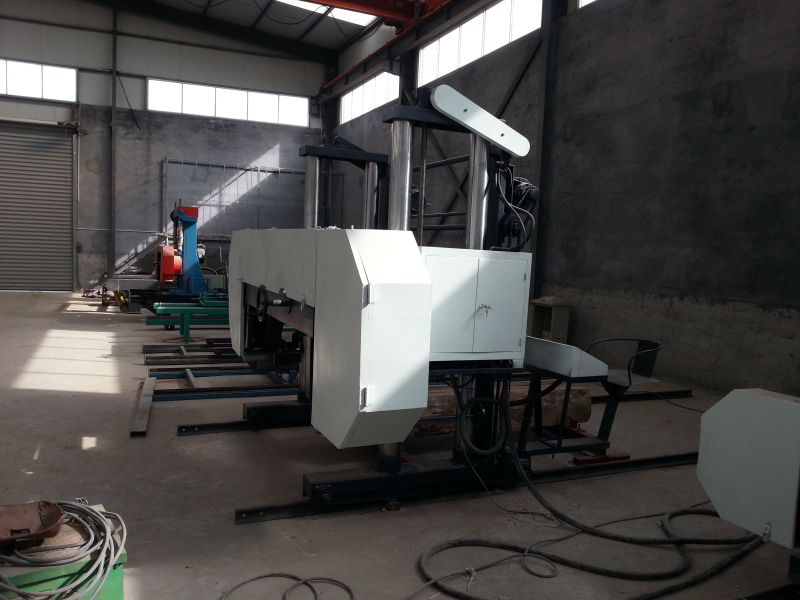 2016 New Style Large Band Saw Machine Made in China