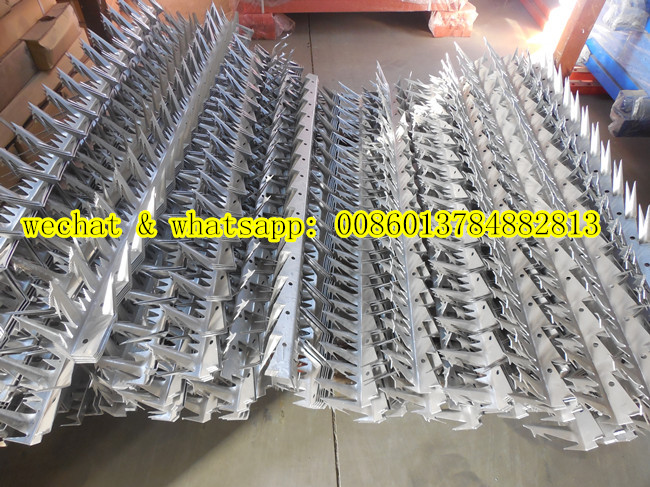 Hot-Dipped Galvanized Anti - Climb Razor Spike