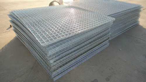 China Factory Galvanized Square Welded Mesh Panels