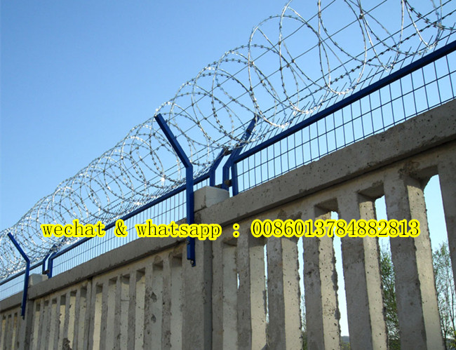 Anti Climb Razor Barbed Wire Bto 22