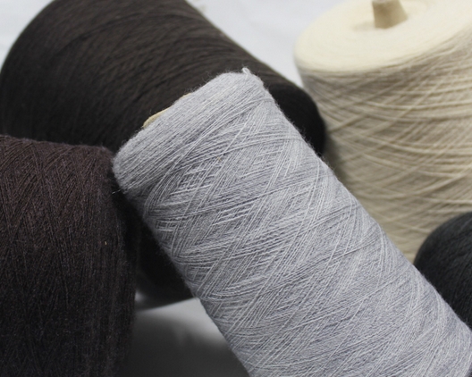 Anti Pilling High Bulky Acrylic Merino Wool Yarn