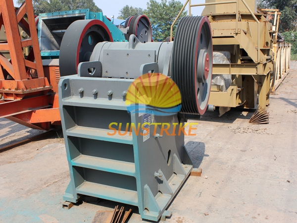 Large Capacity Stone Jaw Crusher PE-400*600