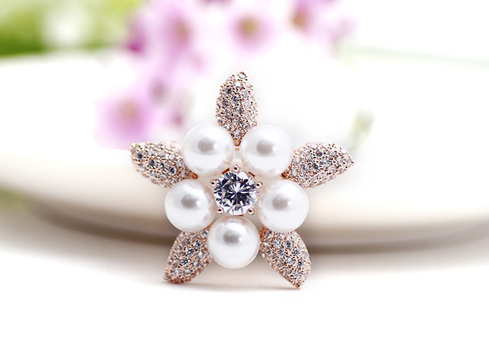 Fancy Decorative Imitation Pearl Brooch Design for Wedding