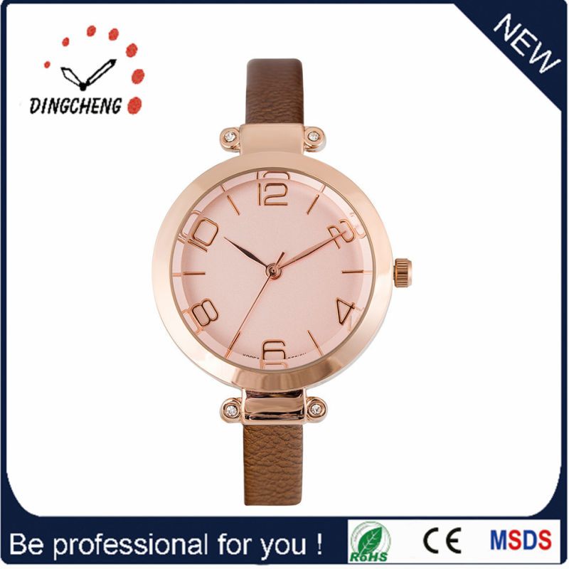 Skillful Design Water Resistant Quartz Watches with Yellow Plating