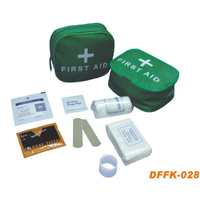 Travel First Aid Kit for Basic Treatment (DFFK-028)